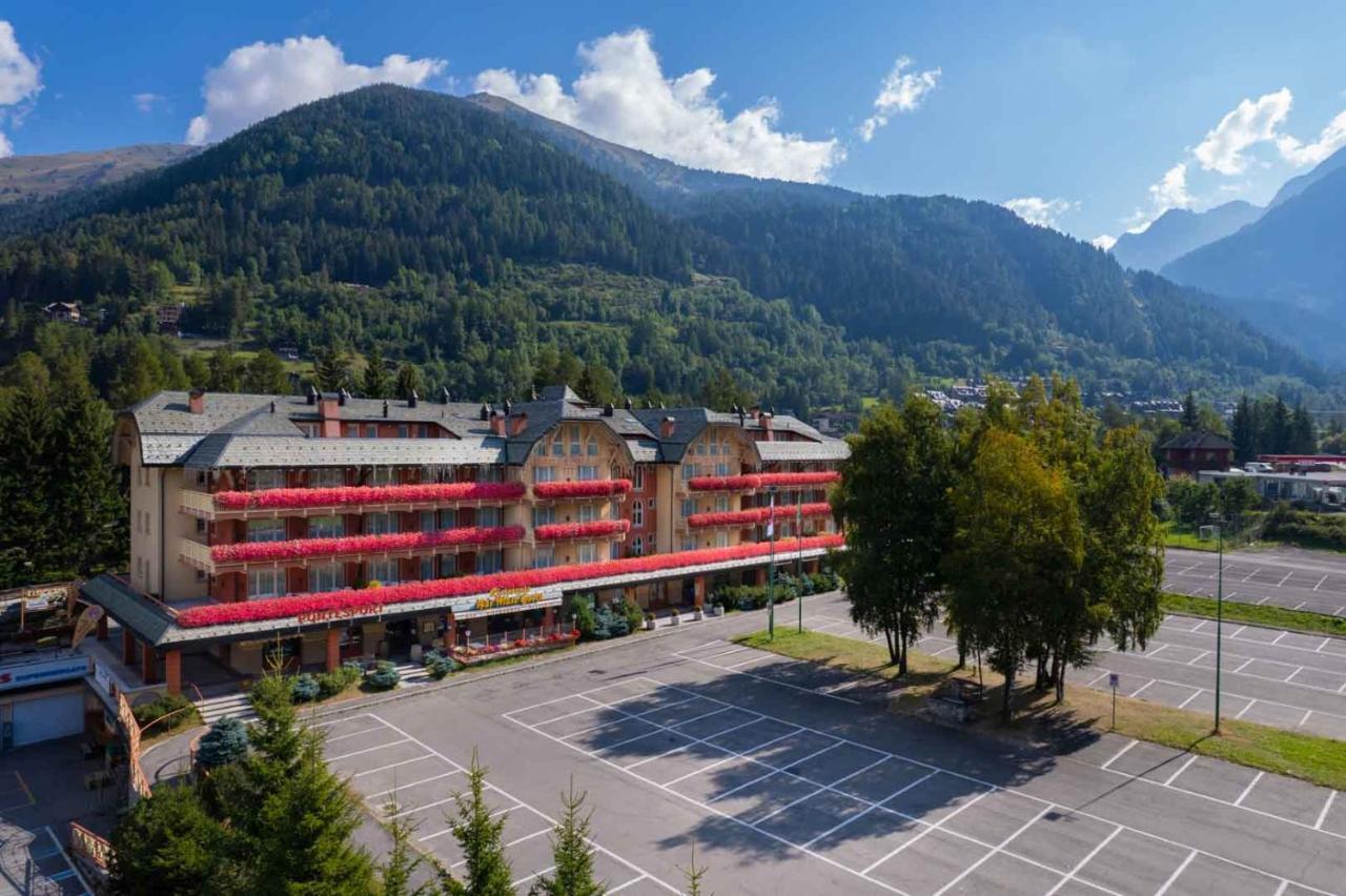 Residence Club Ponte Di Legno Kültér fotó